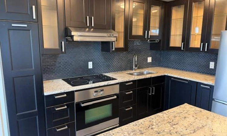 303-6540 Burlington Avenue