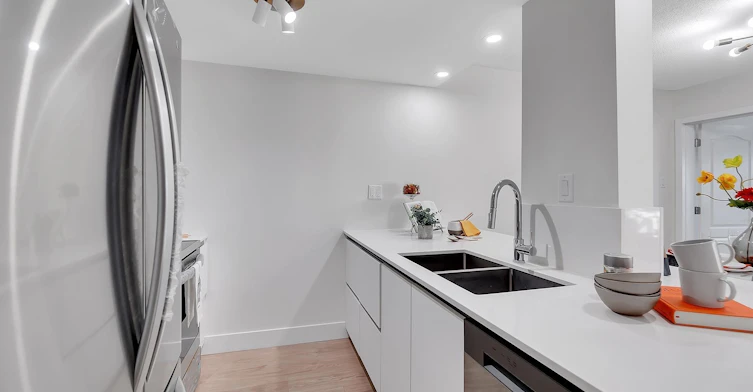 602-1177 Pacific Boulevard, Vancouver, BC, V6Z 2R8 - 14