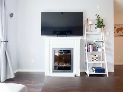 308-22290 North Avenue - 4
