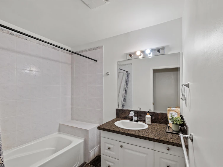 2808 Eastern Avenue, North Vancouver, BC, V7N 1S7 - 19