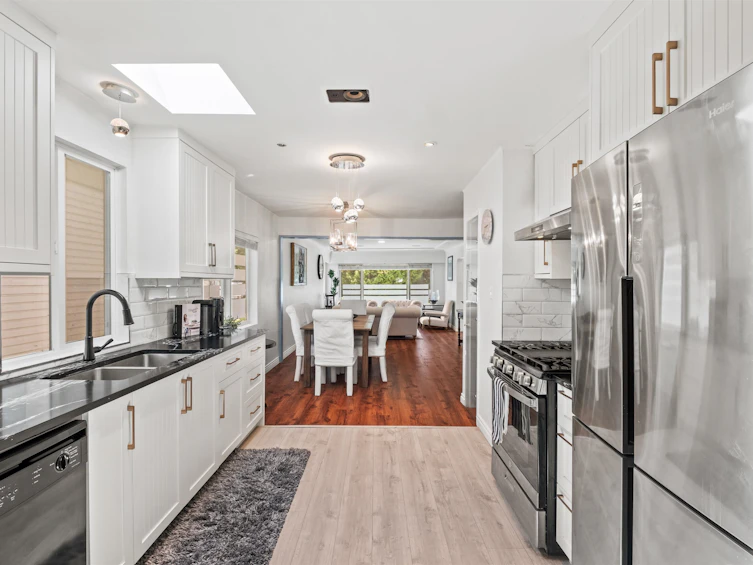 2808 Eastern Avenue, North Vancouver, BC, V7N 1S7 - 6