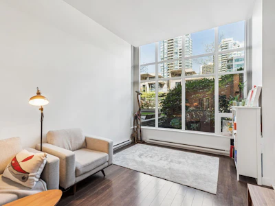 101-2077 Rosser Avenue - 5