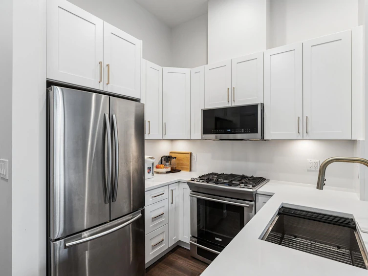 101-2077 Rosser Avenue, Burnaby, BC, V5C 0E1 - 12