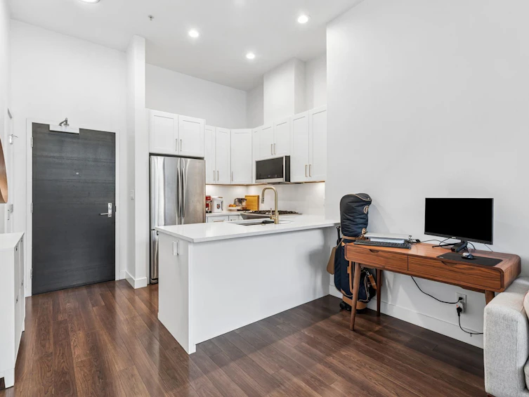 101-2077 Rosser Avenue, Burnaby, BC, V5C 0E1 - 10