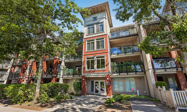 121-15385 101a Avenue