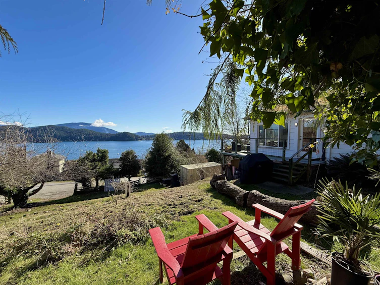 609 Glen Road, Gibsons, BC, V0N 1V9