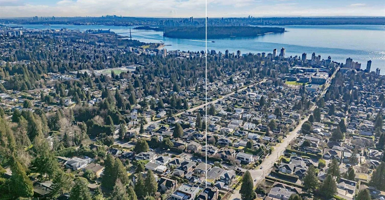 408-135 E 13th Street, North Vancouver, BC, V7L 0J8 - 2