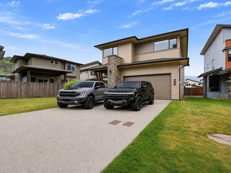 39340 Falcon Crescent, Squamish, BC, V8B 0Y9