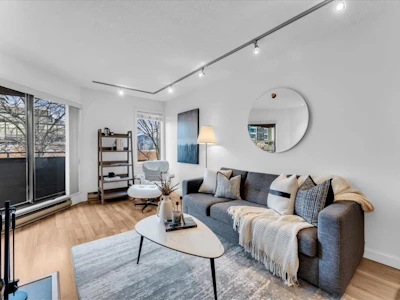 407-1476 W 10th Avenue - 3