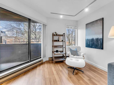 407-1476 W 10th Avenue - 4