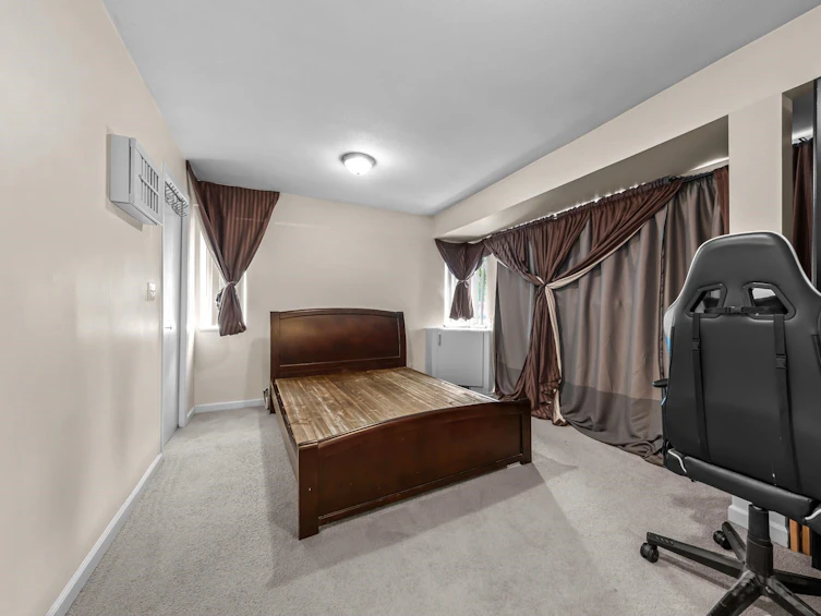 7624 Ulster Street, Burnaby, BC, V5E 2E9 - 11