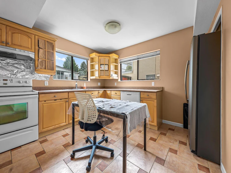 7624 Ulster Street, Burnaby, BC, V5E 2E9 - 5