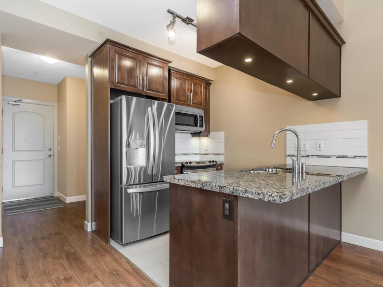 581-8288 207a Street, Langley, BC, V2Y 0L2 - 5