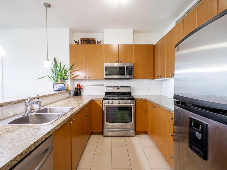 316-14 E Royal Avenue, New Westminster, BC, V3L 5W5 - 10