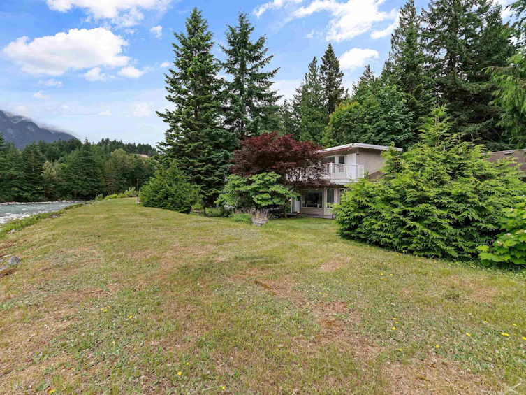 100 Robertson Crescent, Hope, BC, V0X 1L4 - 31