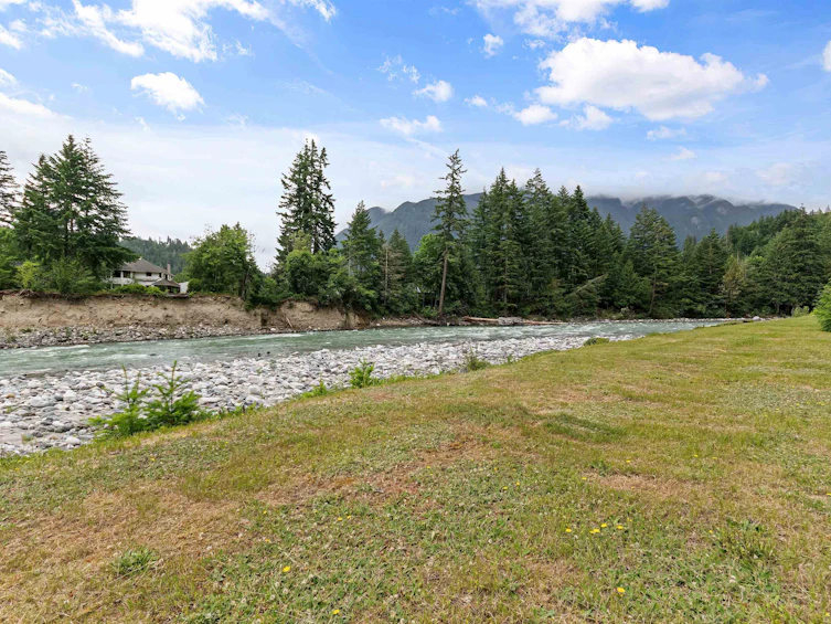 100 Robertson Crescent, Hope, BC, V0X 1L4 - 28