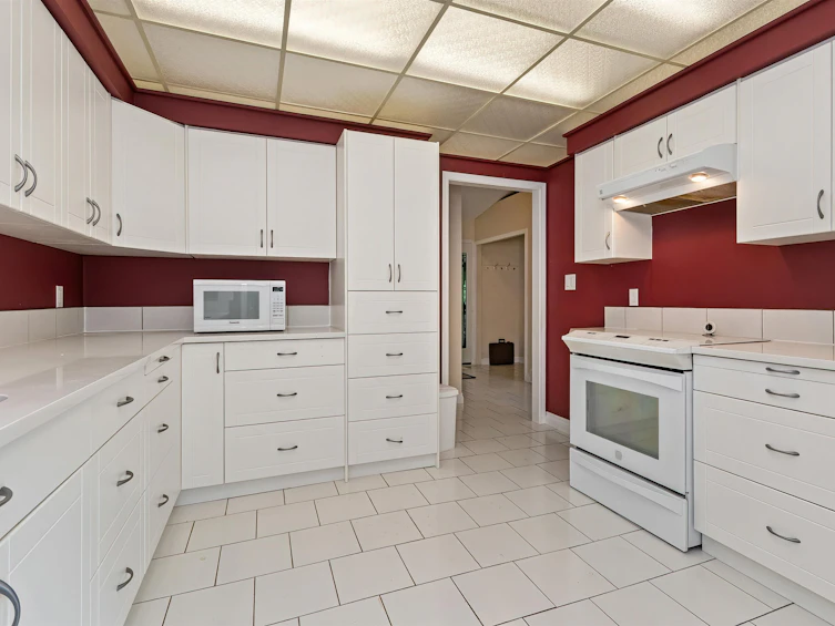 100 Robertson Crescent, Hope, BC, V0X 1L4 - 11