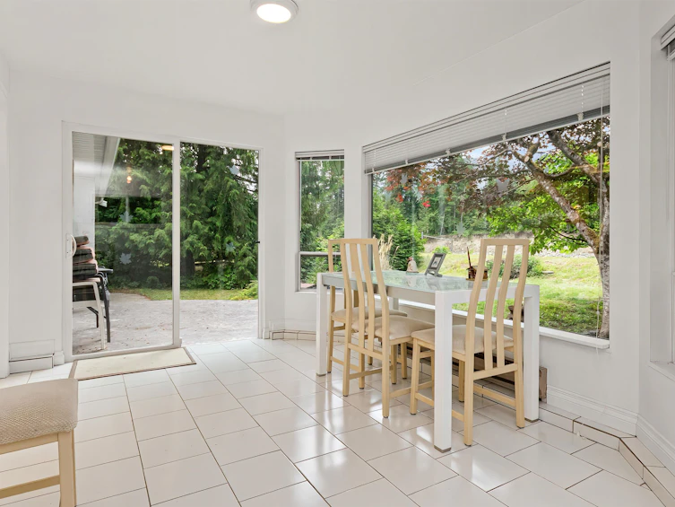 100 Robertson Crescent, Hope, BC, V0X 1L4 - 15