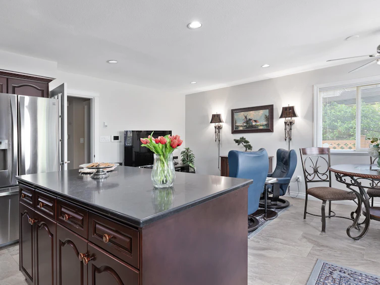 326 E 12th Street, North Vancouver, BC, V7L 2J9 - 9