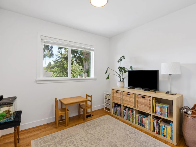 1214 Eastview Road, North Vancouver, BC, V7J 1L6 - 21