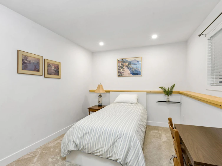 1214 Eastview Road, North Vancouver, BC, V7J 1L6 - 31
