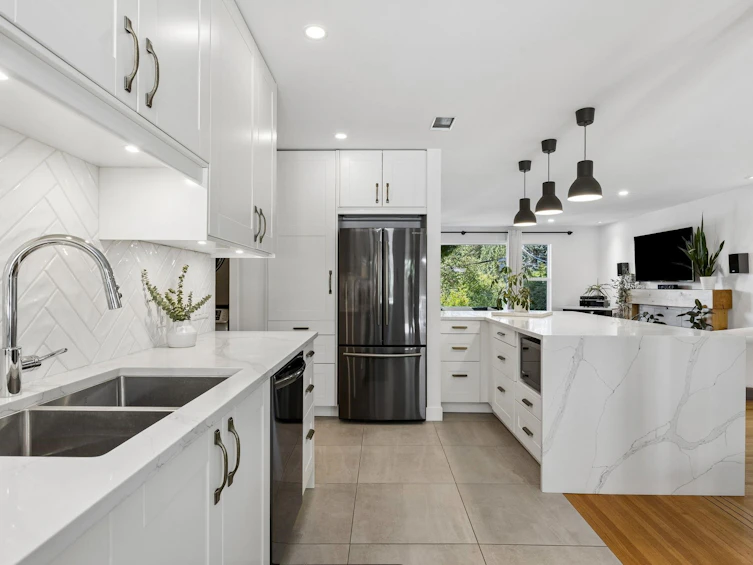 1214 Eastview Road, North Vancouver, BC, V7J 1L6 - 10