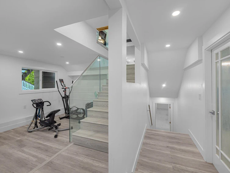 4621 Caulfeild Drive, West Vancouver, BC, V7W 1E9 - 24