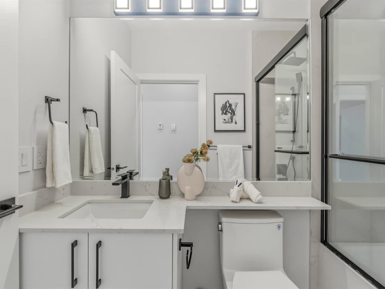 2743 Mcgill Street, Vancouver, BC, V5K 1H4 - 31
