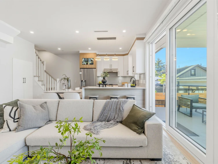 2743 Mcgill Street, Vancouver, BC, V5K 1H4 - 4
