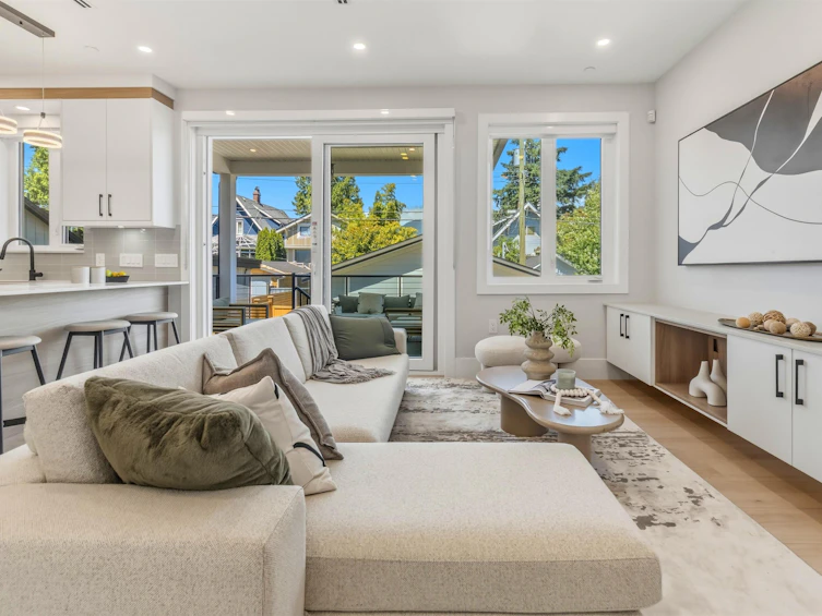 2743 Mcgill Street, Vancouver, BC, V5K 1H4 - 3