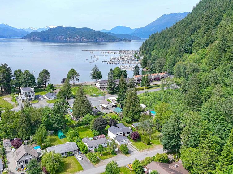 571 Echo Avenue, Harrison Hot Springs, BC, V0M 1K0 - 2