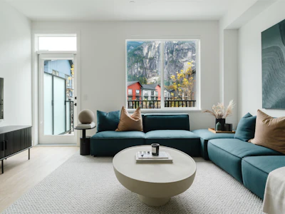 38065 Helm Way - 2