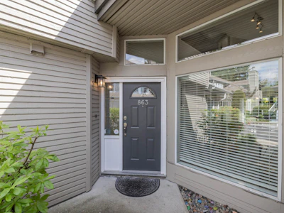 863 Roche Point Drive - 2