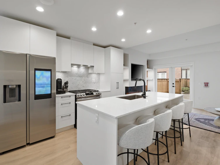 137-535 E 2nd Street, North Vancouver, BC, V7L 1E1 - 5