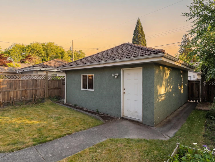 2950 W 15th Avenue, Vancouver, BC, V6K 3A3 - 30