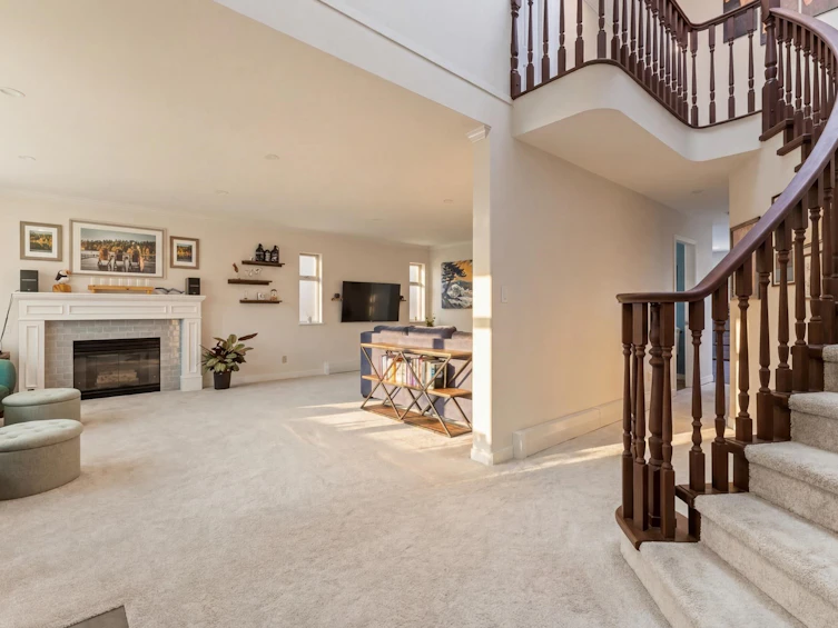 2950 W 15th Avenue, Vancouver, BC, V6K 3A3 - 2