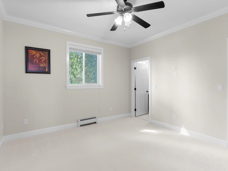 14225 69a Avenue, Surrey, BC, V3W 1A5 - 14