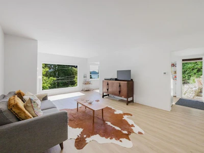 915 Marine Drive - 2