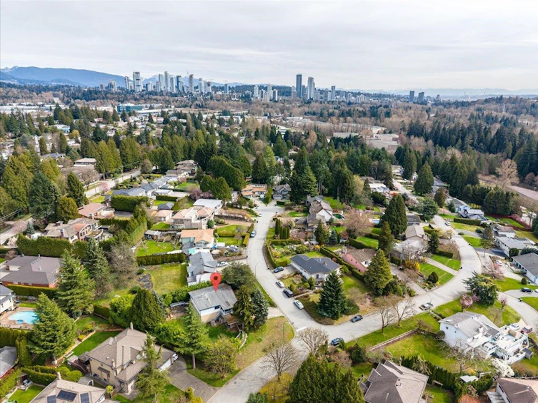 8071 Greenlake Place, Burnaby, BC, V5A 3N5 - 7