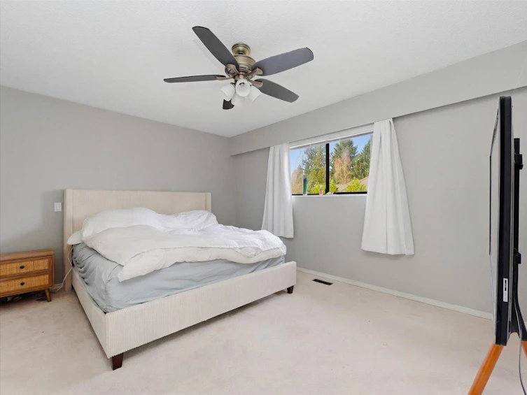 8071 Greenlake Place, Burnaby, BC, V5A 3N5 - 19