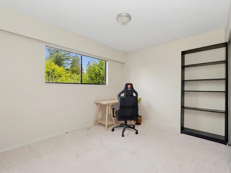 8071 Greenlake Place, Burnaby, BC, V5A 3N5 - 22