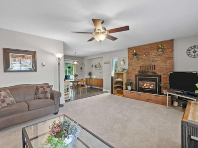 19949 51 Avenue - 5