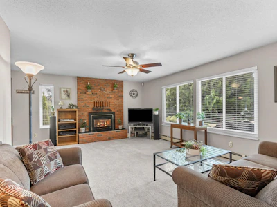 19949 51 Avenue - 4