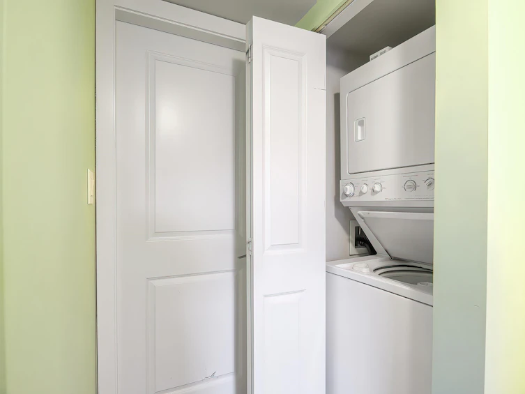 1709-6068 No. 3 Road, Richmond, BC, V6Y 4M7 - 18