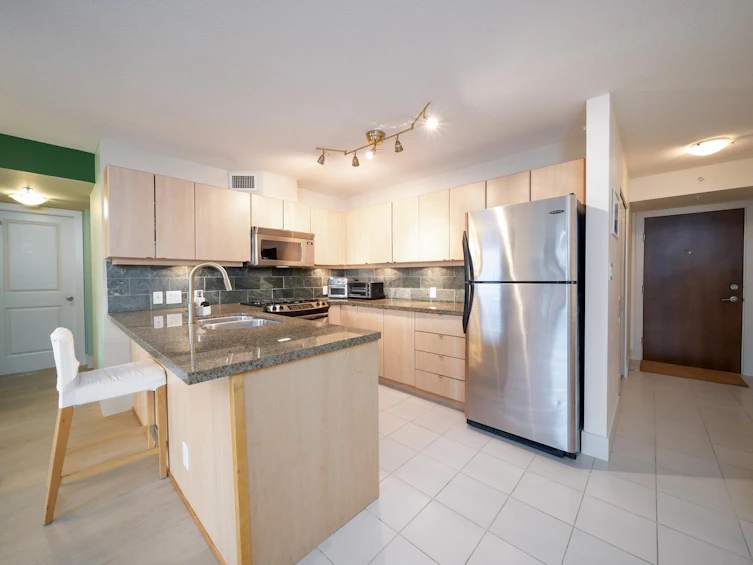 1709-6068 No. 3 Road, Richmond, BC, V6Y 4M7 - 9