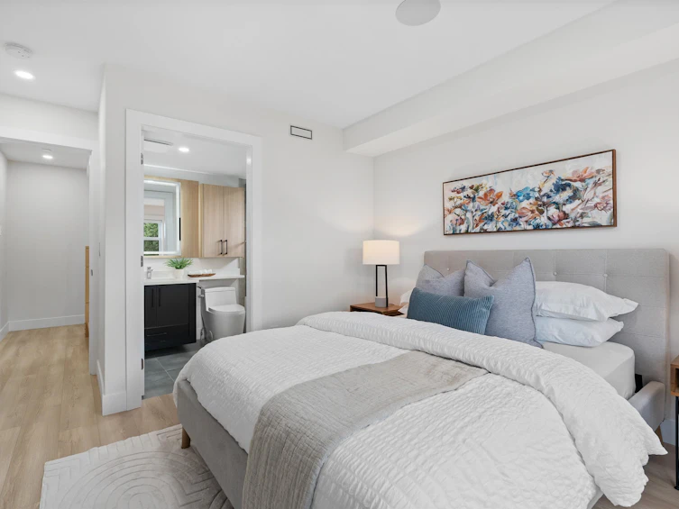 2371 Adanac Street, Vancouver, BC, V5L 2E9 - 20