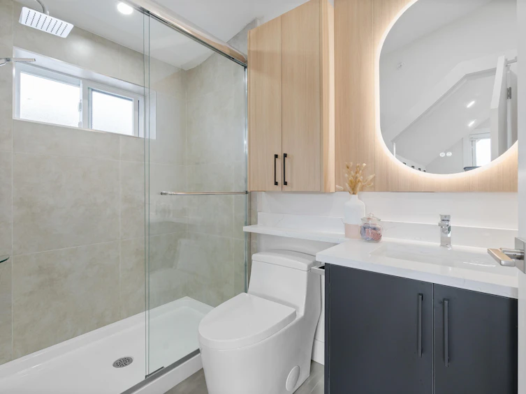2371 Adanac Street, Vancouver, BC, V5L 2E9 - 27