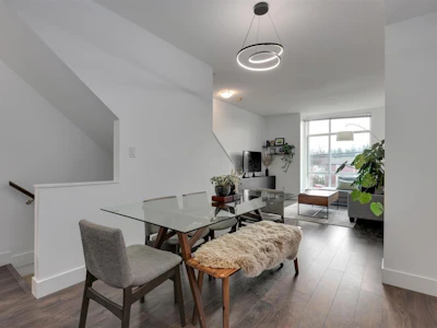 5-909 Clarke Road - 5