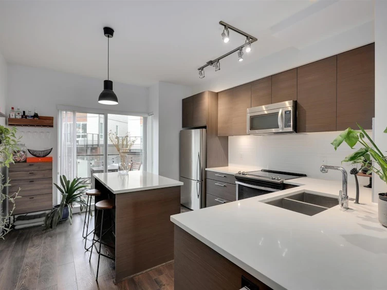 5-909 Clarke Road, Port Moody, BC, V3H 1L6 - 6