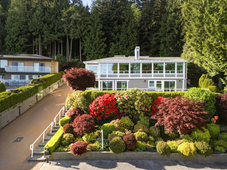 1574 Chartwell Drive, West Vancouver, BC, V7S 2S1 - 2